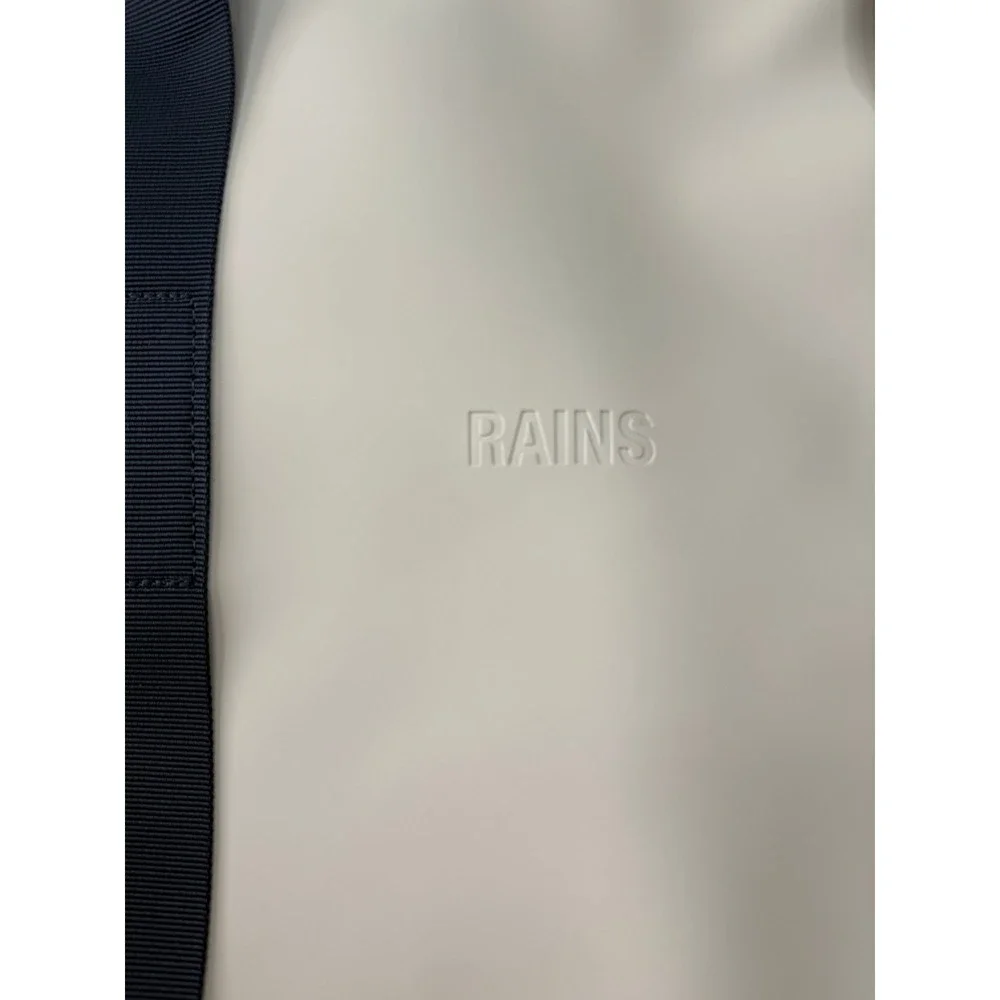 Rains Hilo Weekend Bag W3 Sand Waterproof Travel Duffel Bag 14200 NEW